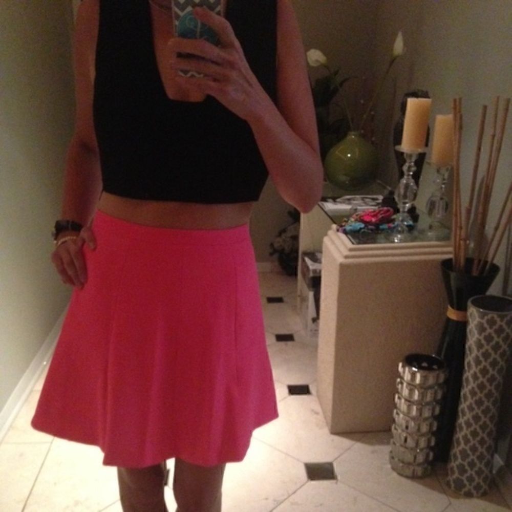 BCBG black crop top sz Small